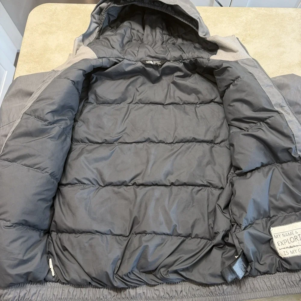The North Face DryVent 550 Down Jacket Gray Hooded Youth M Puffer Coat